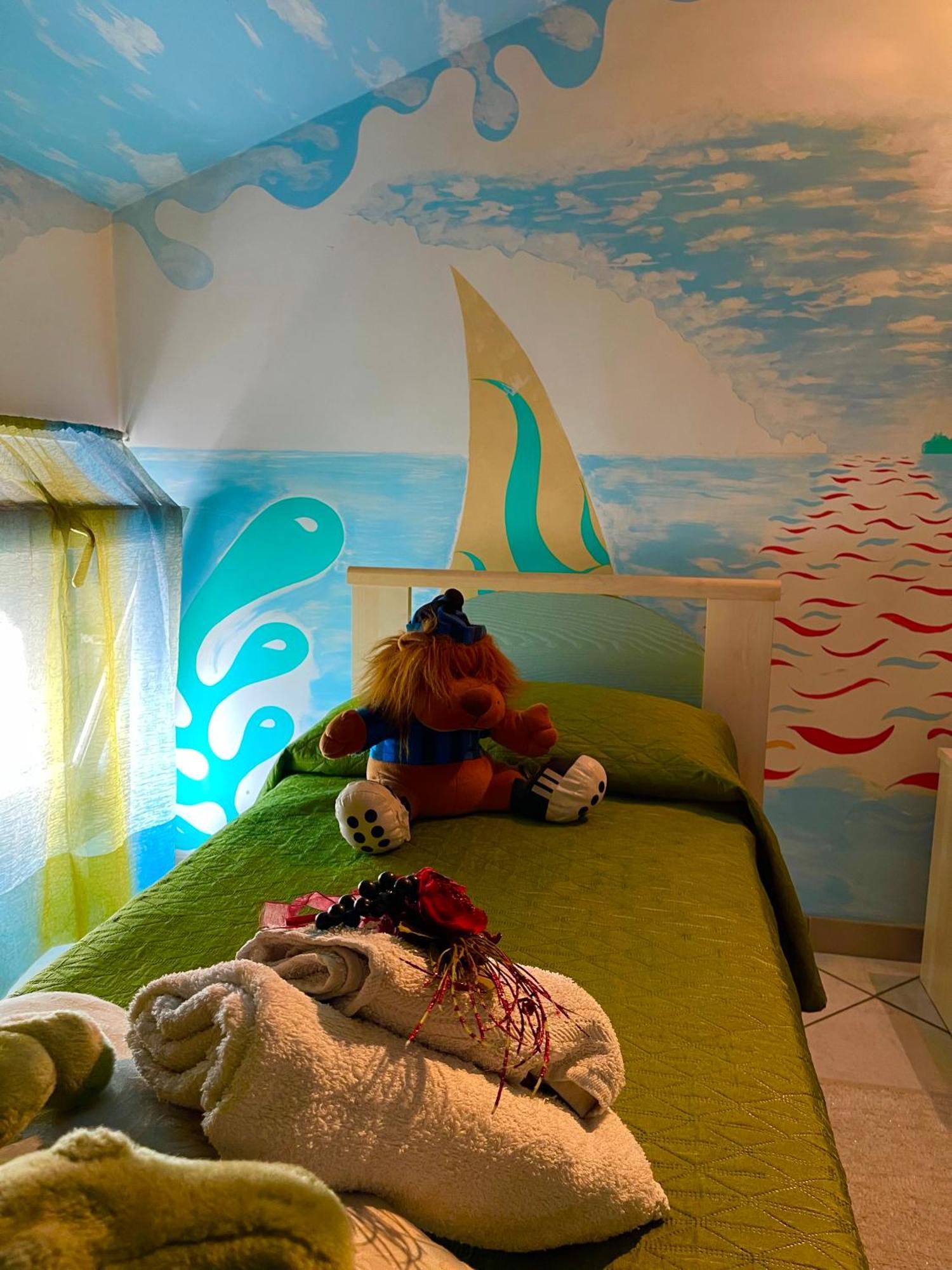 Apartament Holiday House Il Castello Di Anna Vietri Zewnętrze zdjęcie